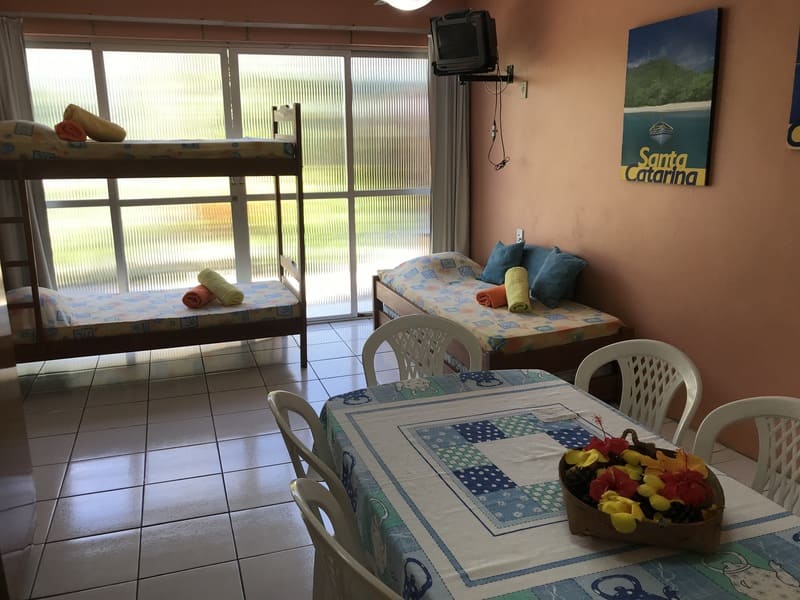 Sala Apartamento 6 pessoas - Residencial Araras - Praia de Ponta das Canas - Florianópolis - Brasil